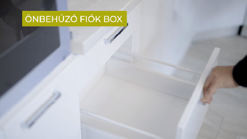 Körös Bútor Konyhabútor Szarvas - Önbehúzó fiók box az Antónia konyhabútorban